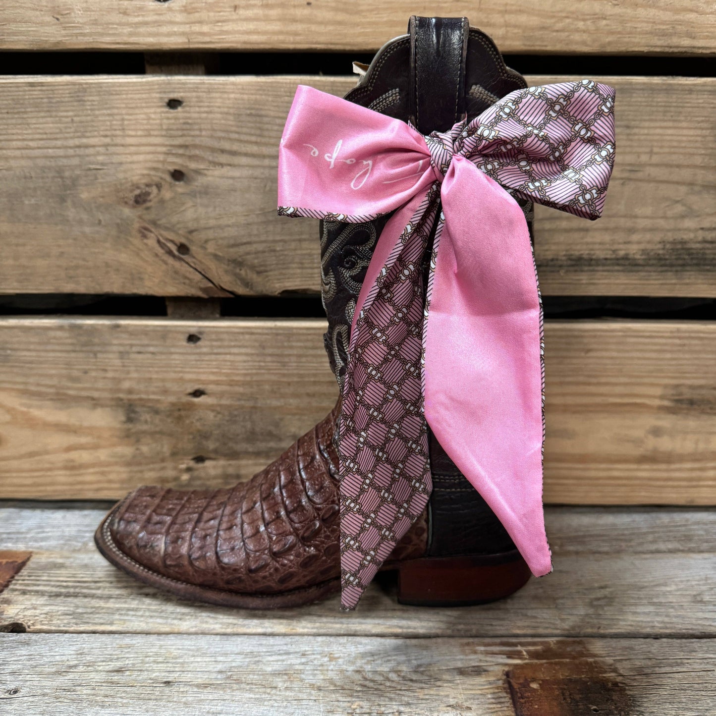 Rodeo Drive - Pink and Gold Western Skinny Mini Wild Rag Scarf / Cowgirl Necktie #TW133