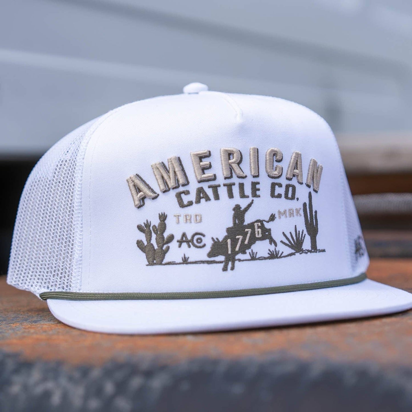 American Cattle Co - 8-Second Hat: Tan/White