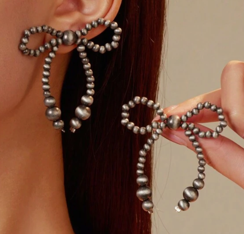 Honey Beez Boutique - Bow Beaded Earrings