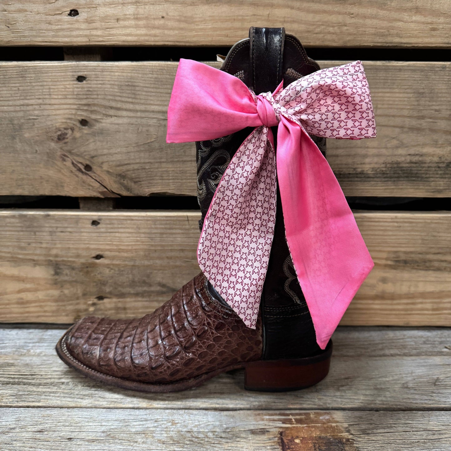 Rodeo Drive - Pink Western Skinny Mini Wild Rag Scarf / Cowgirl Necktie #TW132