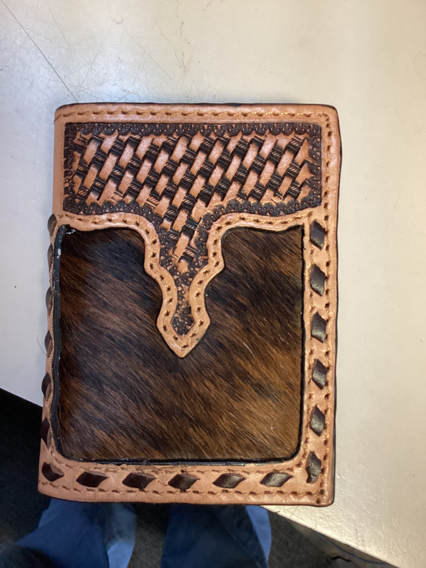 CHALLENGER HORSEWEAR MENS WESTERN COWHIDE BASKET WEAVE TOOLED LEATHER TRI-FOLD WALLET 18RTW111T