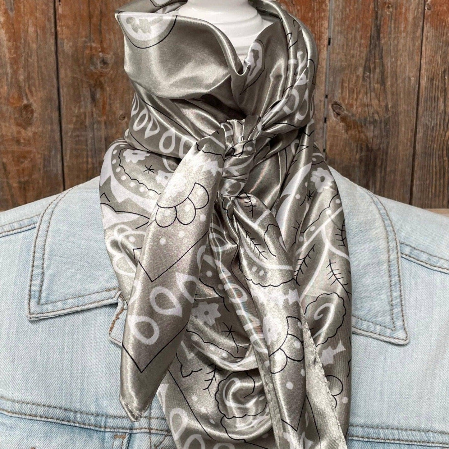 Rodeo Drive - 35X35" Sage & White Paisley Wild Rag/Scarf WR3413