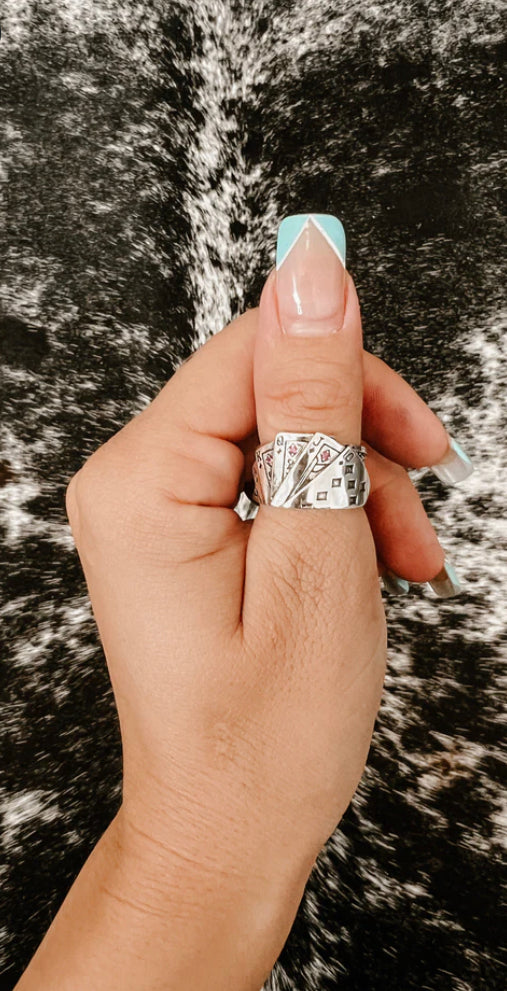 HAND OF CARD RING