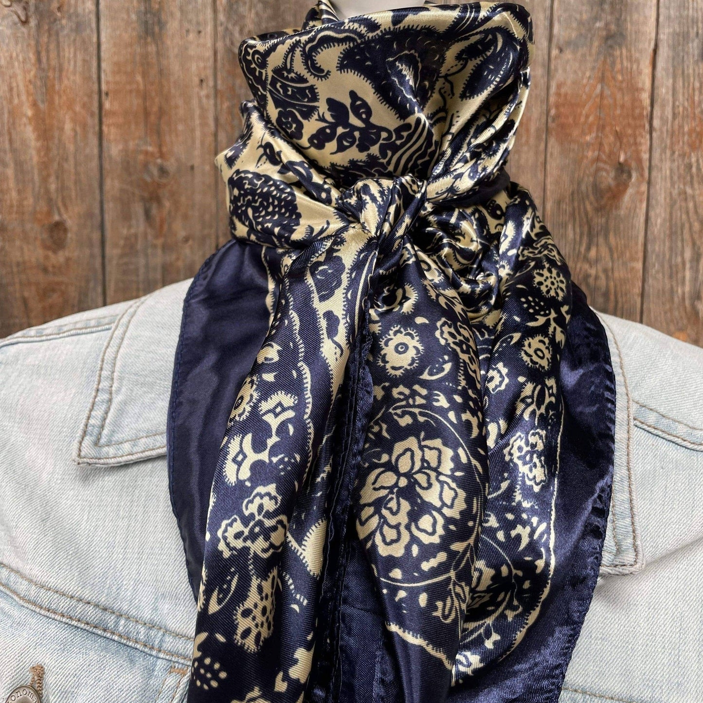 Rodeo Drive - 35X35" Royal Blue & Cream Paisley Wild Rag/Scarf WR144