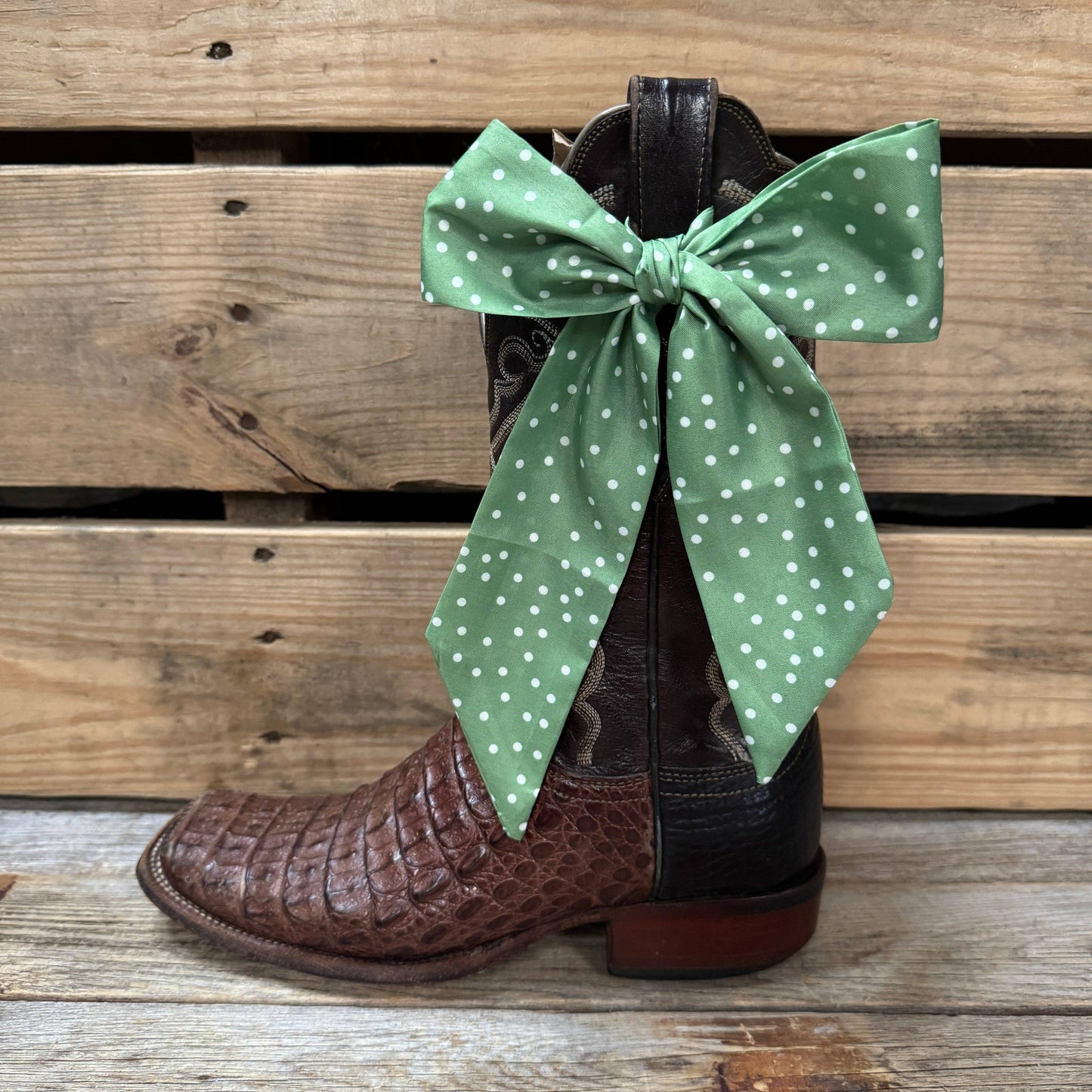 Rodeo Drive - Green and White Western Skinny Mini Wild Rag Scarf / Cowgirl Necktie #TW140