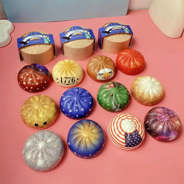 Liffy - 4th of July Dumpling Shape Squishy Stress Relief Toy: USA Theme Dumpling Squishy Set B with Steamer Display Box / ONE SIZE