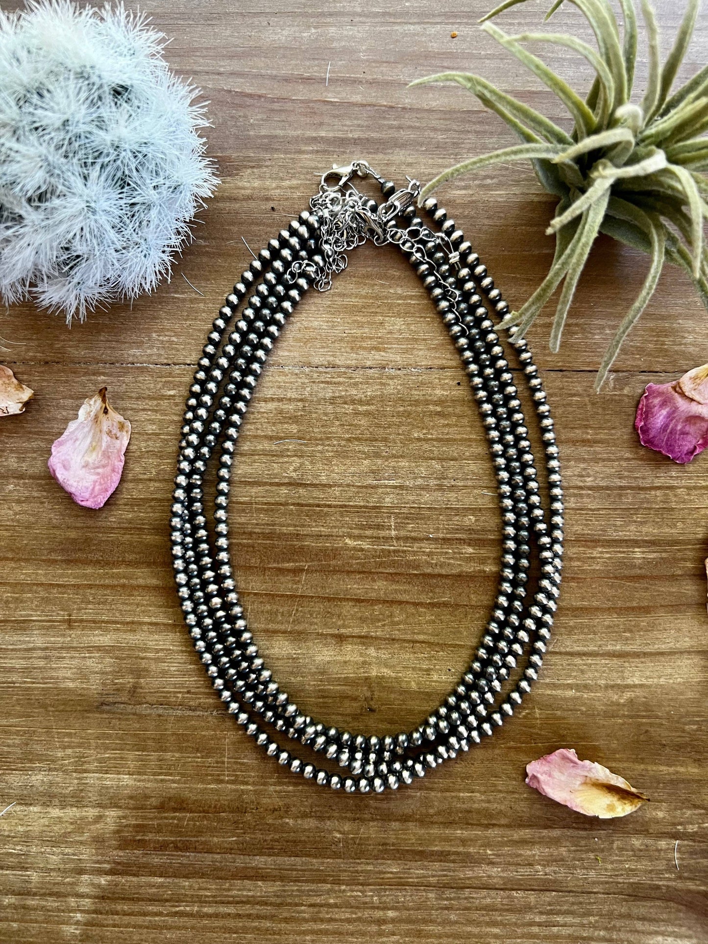 The Bijoux FAB - Choker 4mm Sterling Silver Pearls