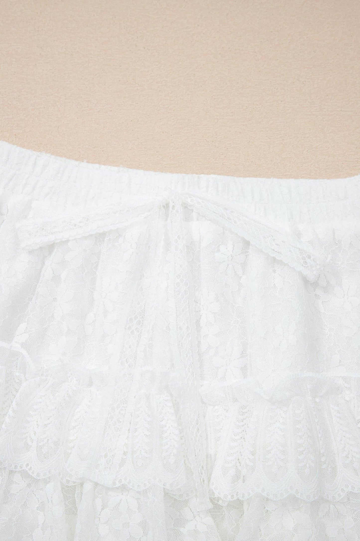 PRETTY BASH - Lace Ruffle Tiered Drawstring Waist Shorts: White / L