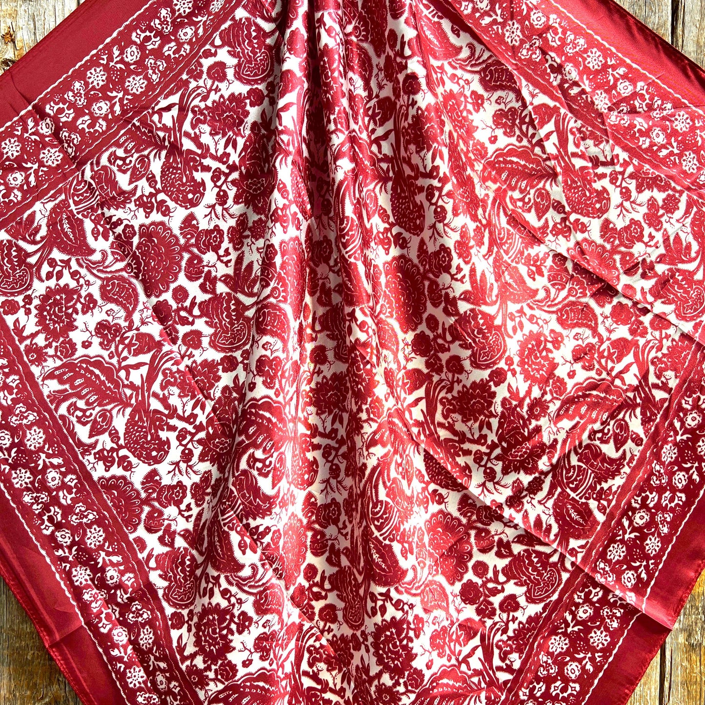 Rodeo Drive - 35x35"  Red & Cream Paisley Wild Rag/Scarf WR143