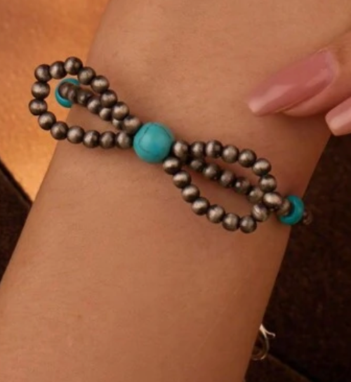 Honey Beez Boutique - Beaded Bow Bracelet 
