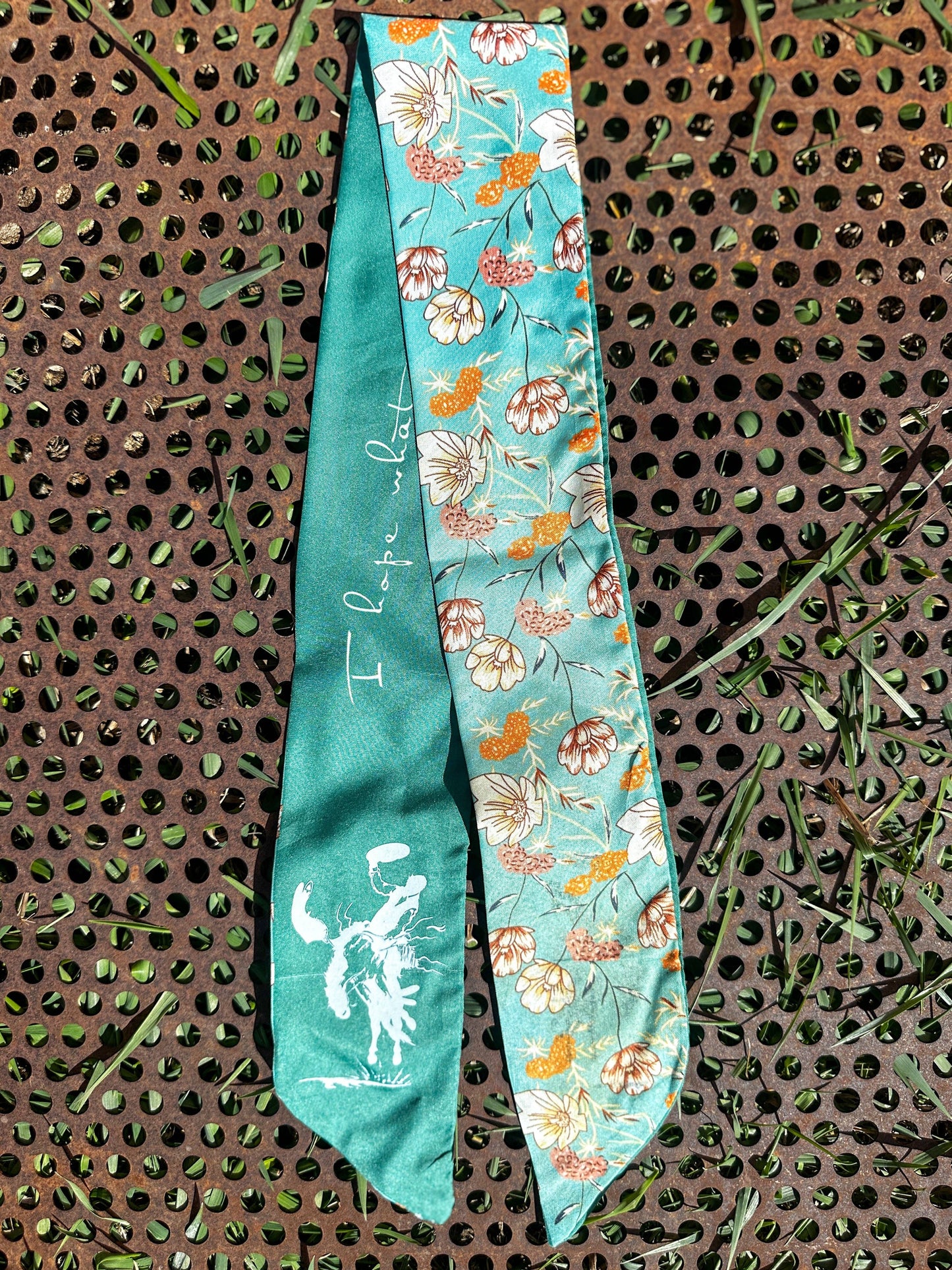 The Rodeo Rose - Teal Twillys: Round Geometric