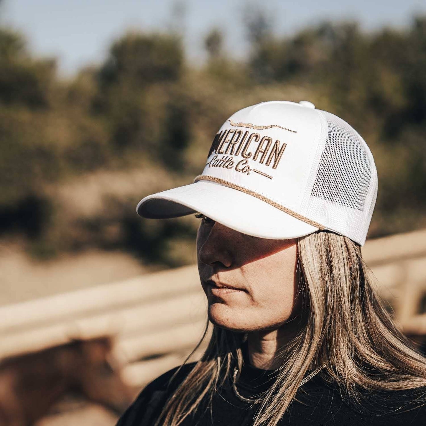 American Cattle Co - Longhorn Hat: White/Black