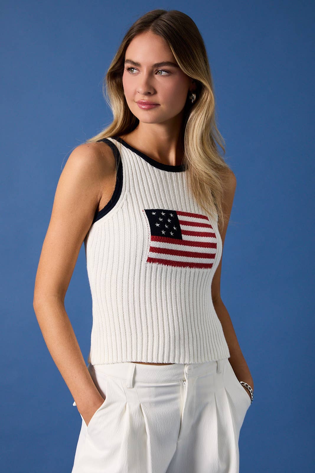 Sunday Edition - "USA FLAG " ROUND NECK CONTRAST COLOR RIBBED SWEATER TOP: WHITE-NAVY / S