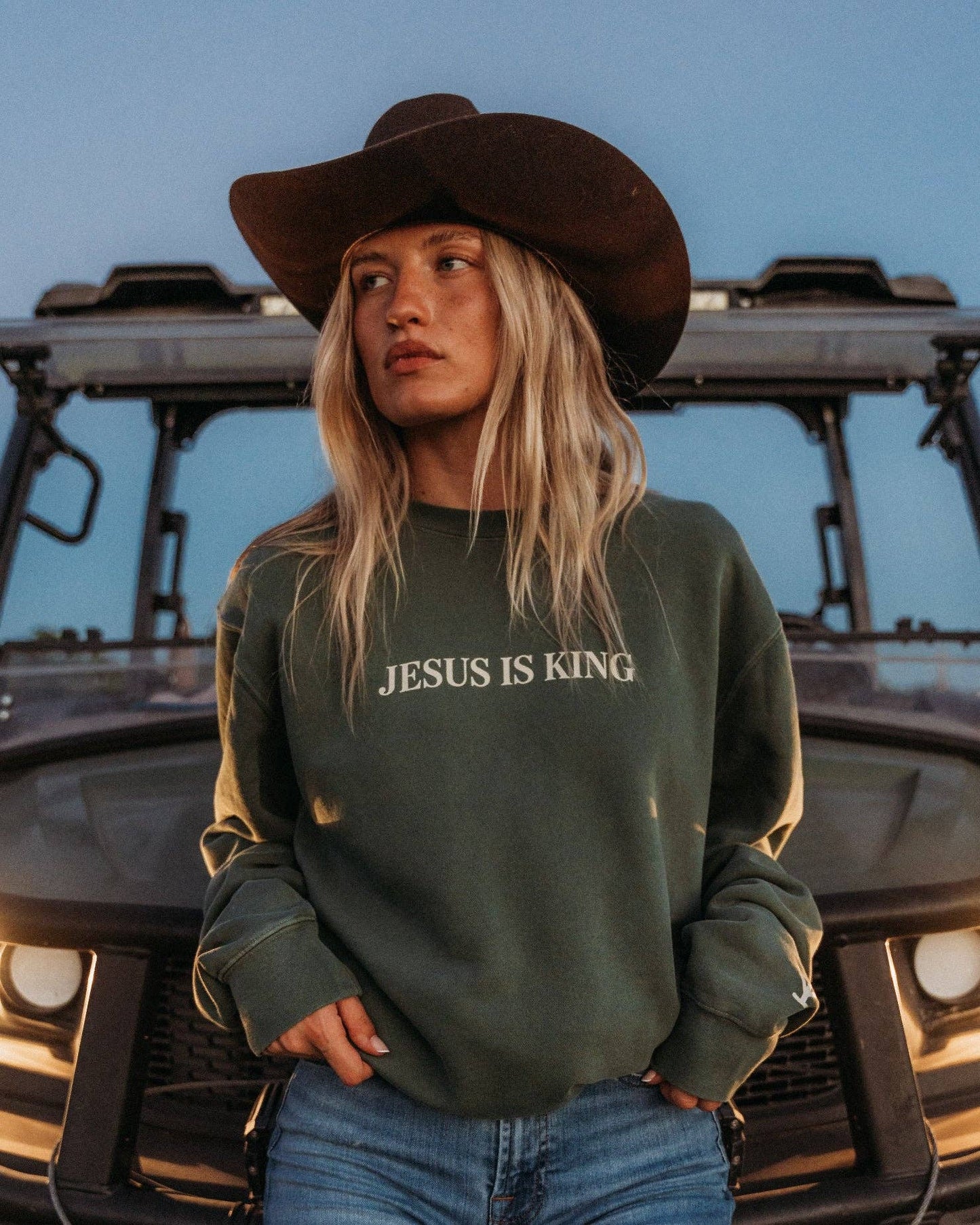 Yee Yee - Jesus Is King Sweatshirt: 2X-Large