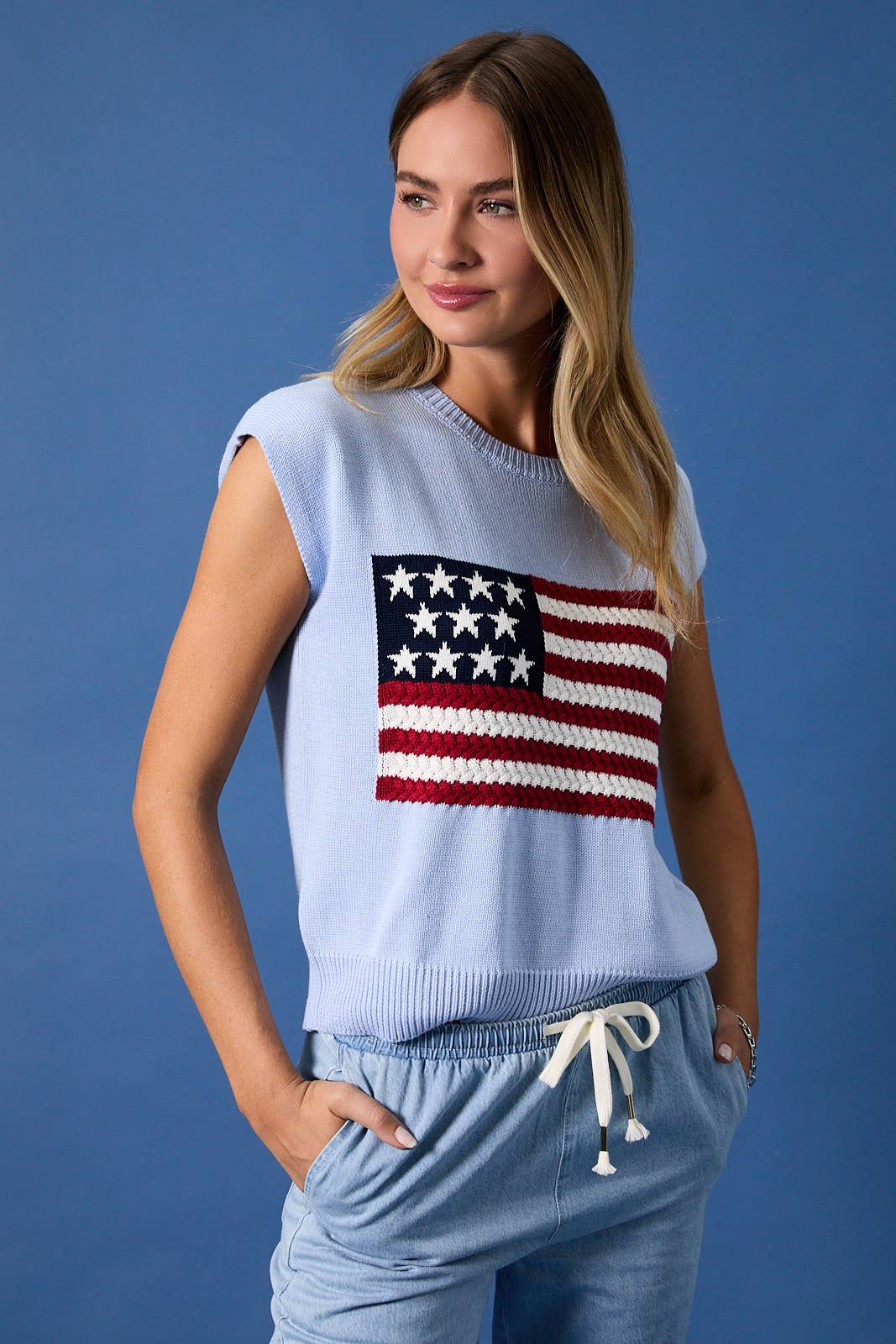 Sunday Edition - ROUND NECK WIDE SHOULDER USA FLAG SWEATER: LT BLUE / M