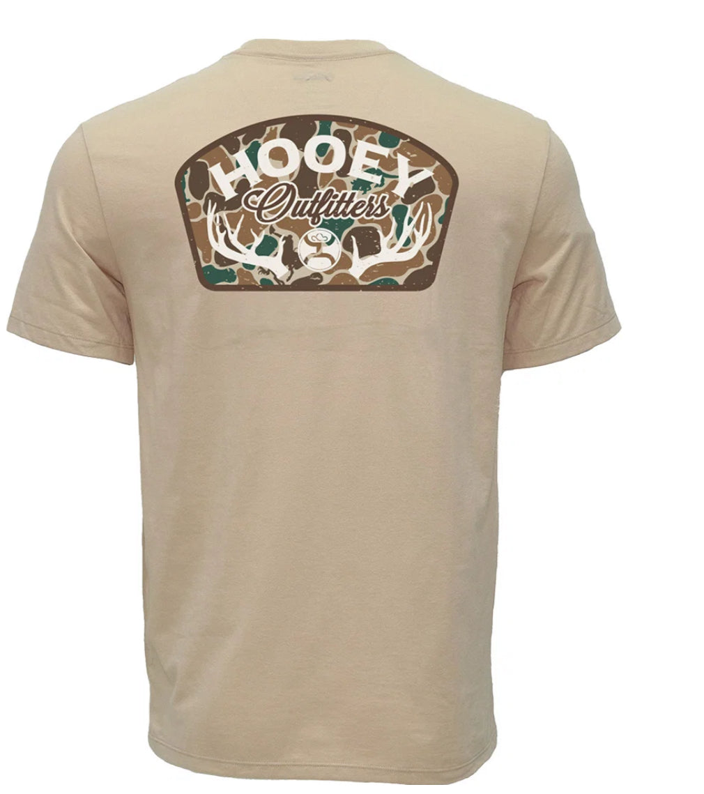 HOOEY OUTFITTERS MENS TAN CREW NECK REACTIVE DYE SHORT SLEEE T-SHIRT WITH CAMO ANTLER LOGO ON BACK