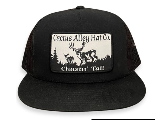 CACTUS ALLEY HAT CO CHASIN’ TAIL 6006 BLACK/BLACK MESH SNAPBACK CAP