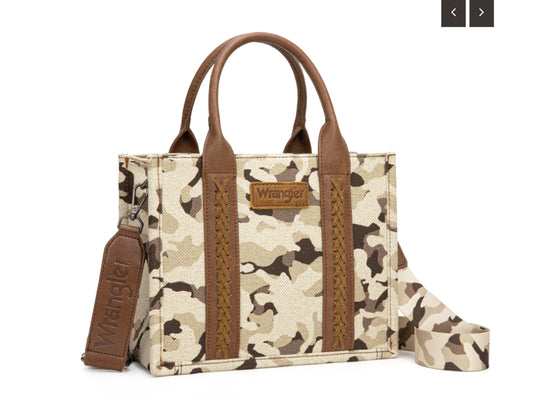 WRANGLER CAMO PRINT CONCEALED CARRY CROSSBODY TOTE