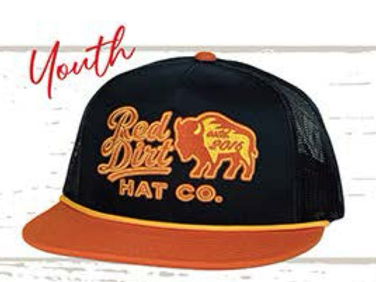 RED DIRT HAT CO RIZ YOUTH HAT-BLACK/BLACK ORANGE BILL YELLOW ROPE FLAT BILL