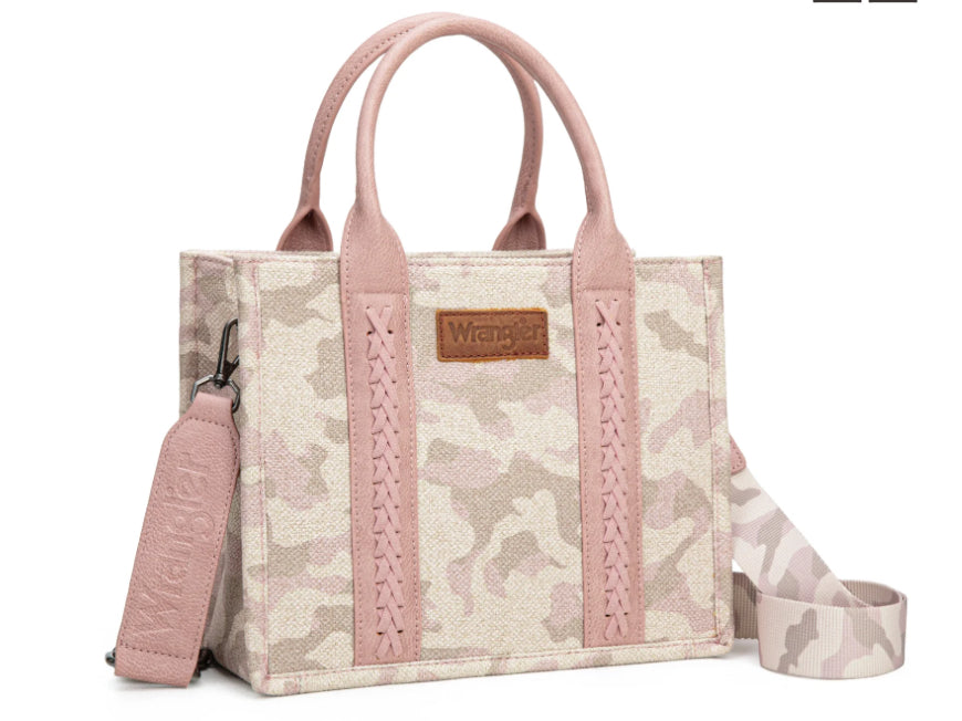 WRANGLER CAMO PRINT CONCEALED CARRY CROSSBODY TOTE