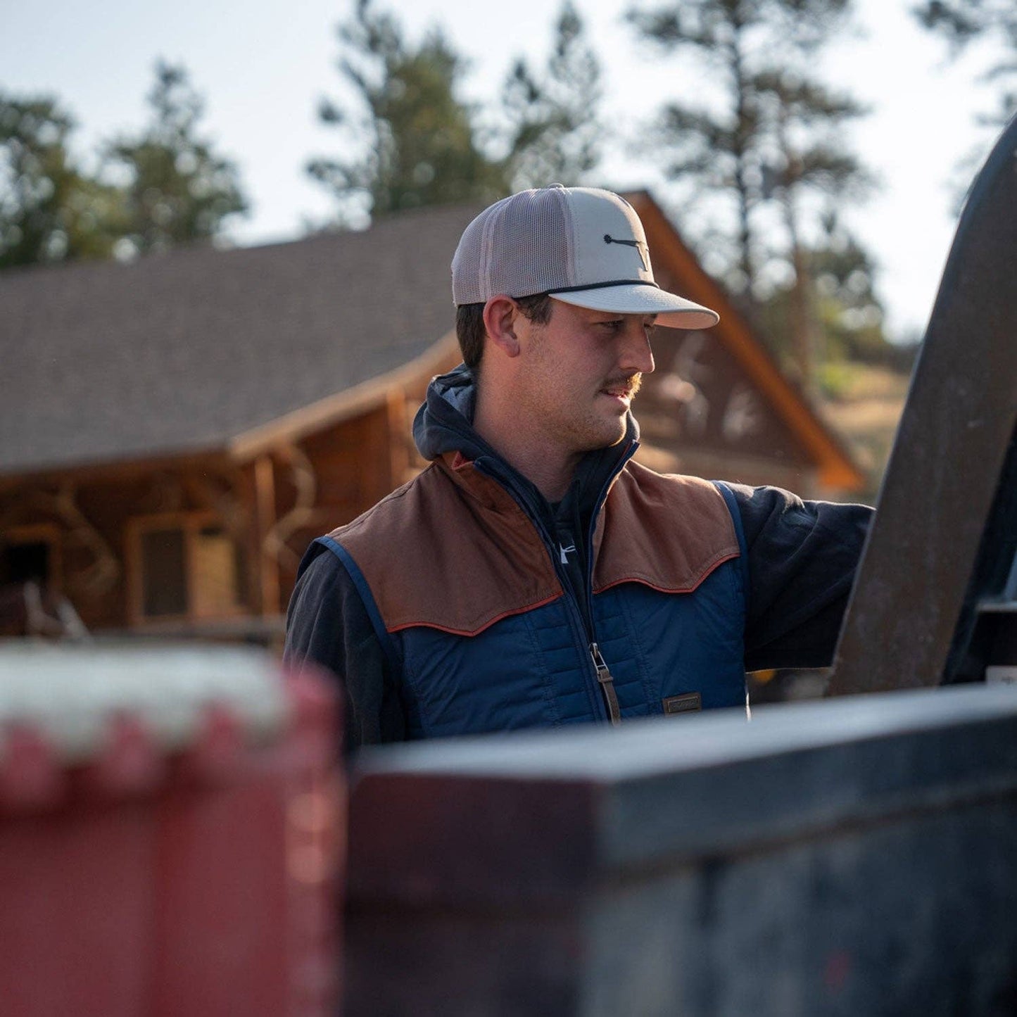 American Cattle Co - Bull Spurs Icon Hat: Black/Putty