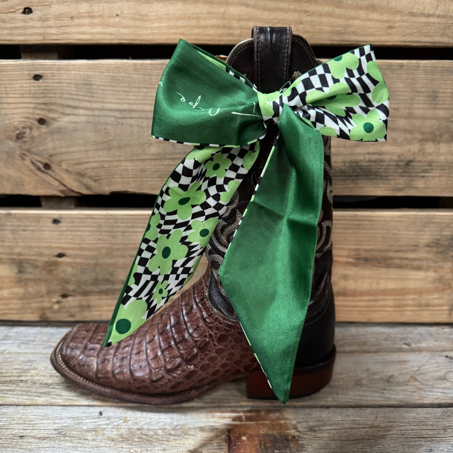 Rodeo Drive - Green Western Skinny Mini Wild Rag Scarf / Cowgirl Necktie #TW131