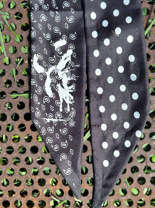 The Rodeo Rose - Paisley Twillys: Black