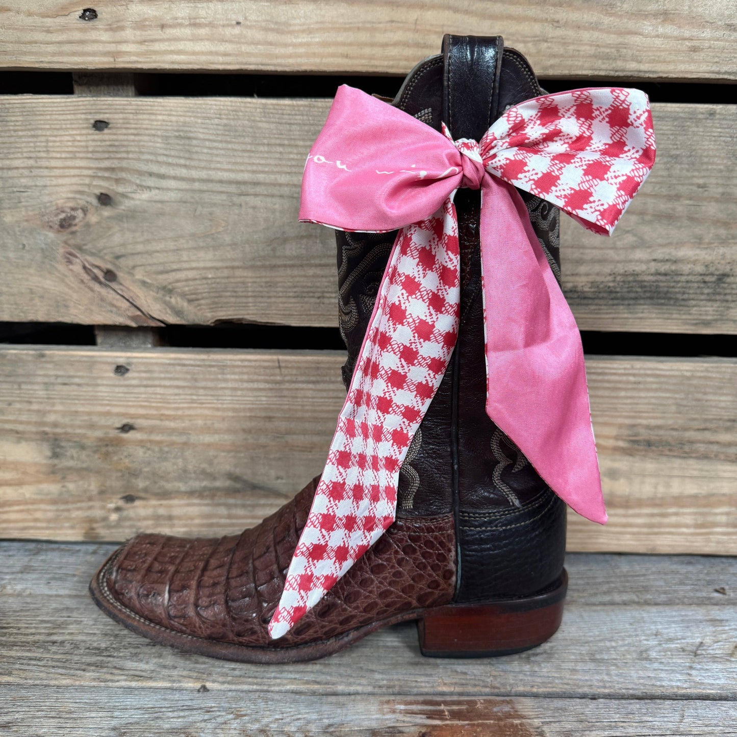 Rodeo Drive - Red and White Western Skinny Mini Wild Rag Scarf / Cowgirl Necktie #TW124