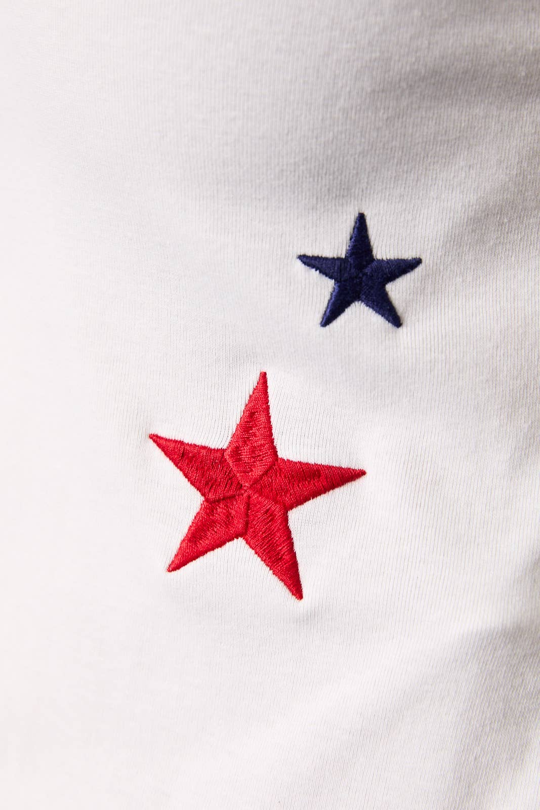 Sunday Edition - CREW NECK SHORT SLEEVE STAR EMBROIDERED BABY TEE: White / M