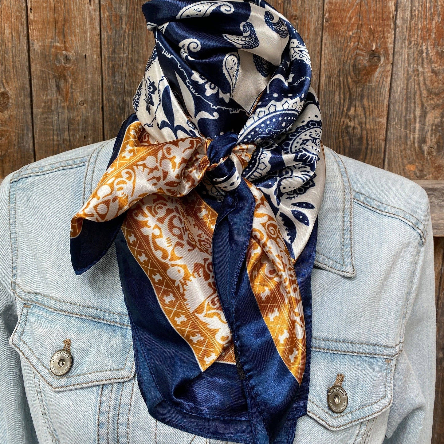 Rodeo Drive - 35X35"  Blue Two-Toned Paisley Wild Rag/Scarf WR3300