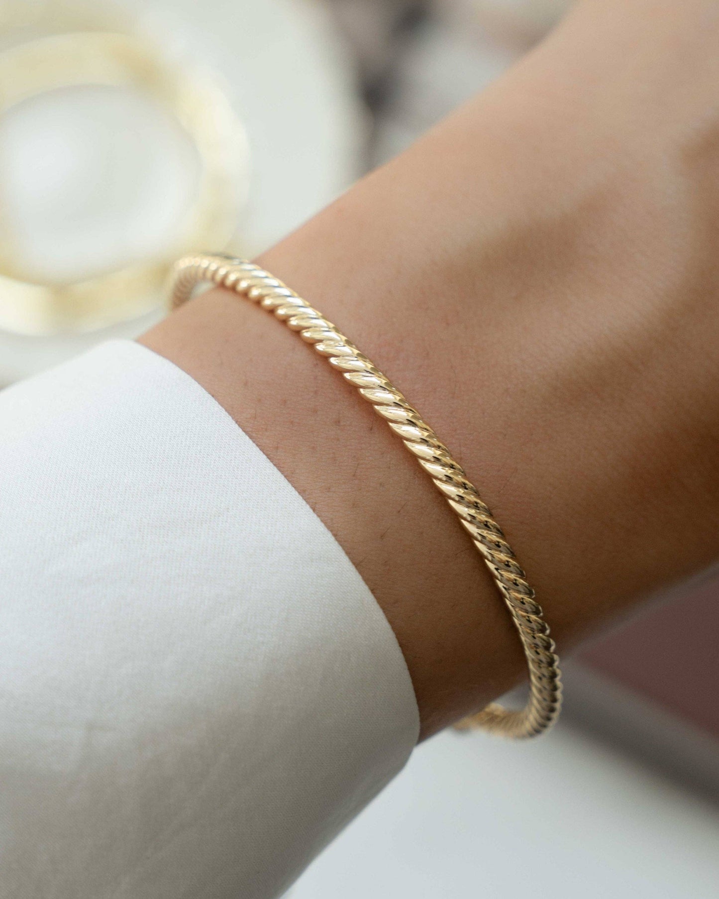 Sami Jewels - Twisted Bangle Cuff: Gold / 6.75"