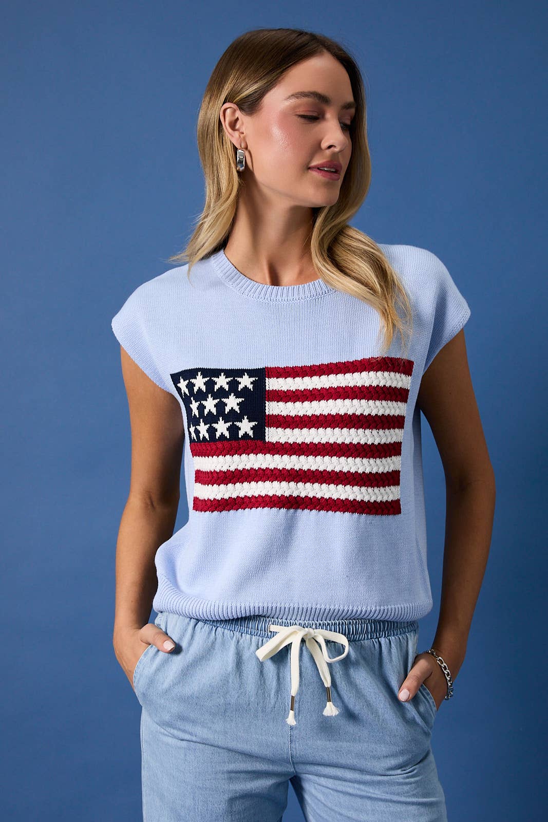 Sunday Edition - ROUND NECK WIDE SHOULDER USA FLAG SWEATER: LT BLUE / L