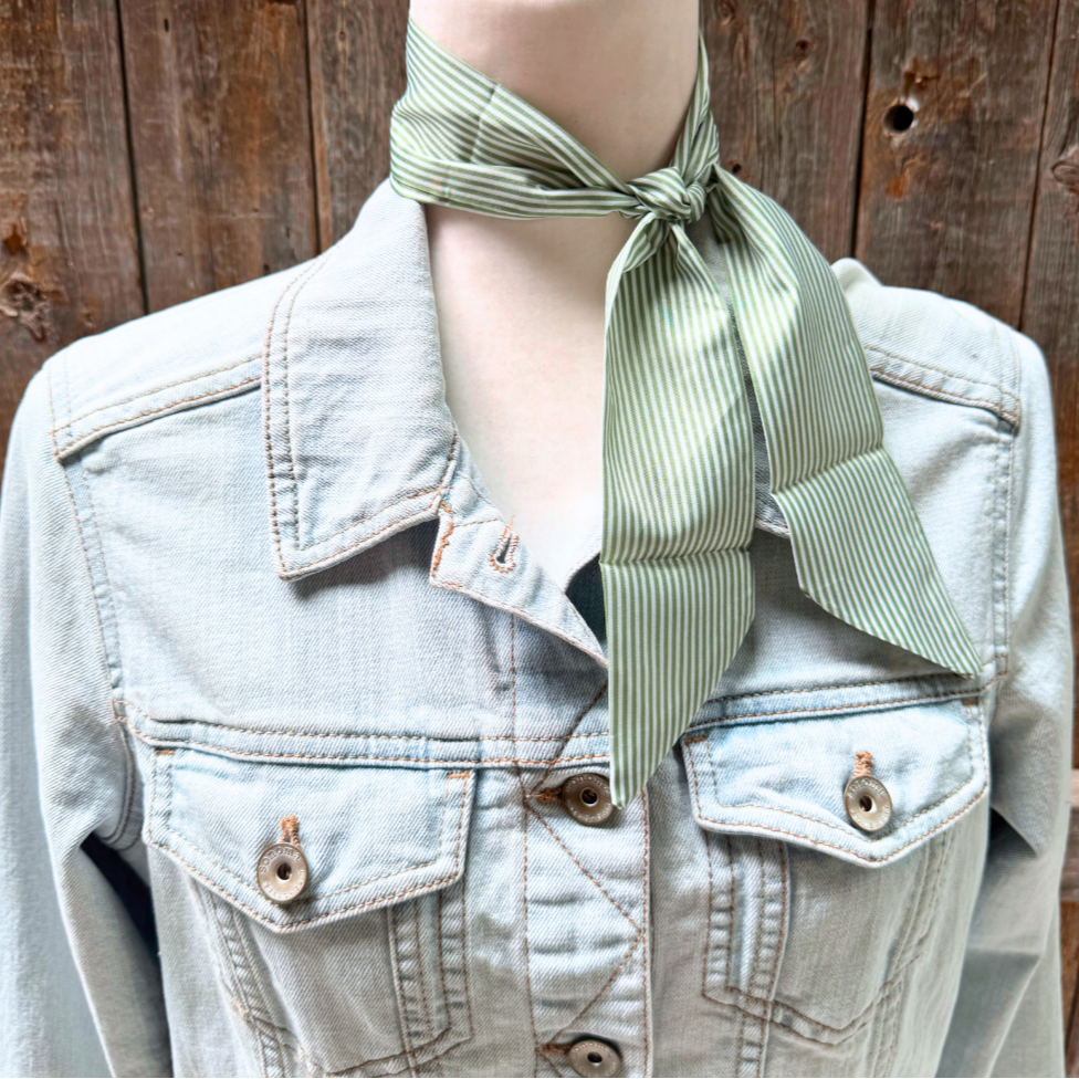 Rodeo Drive - Green and White Western Skinny Mini Wild Rag Scarf / Cowgirl Necktie  #TW127