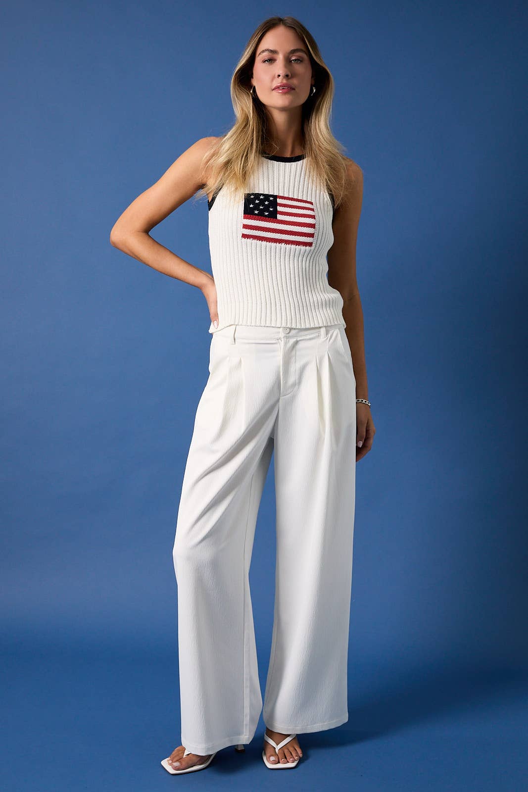 Sunday Edition - "USA FLAG " ROUND NECK CONTRAST COLOR RIBBED SWEATER TOP: WHITE-NAVY / L