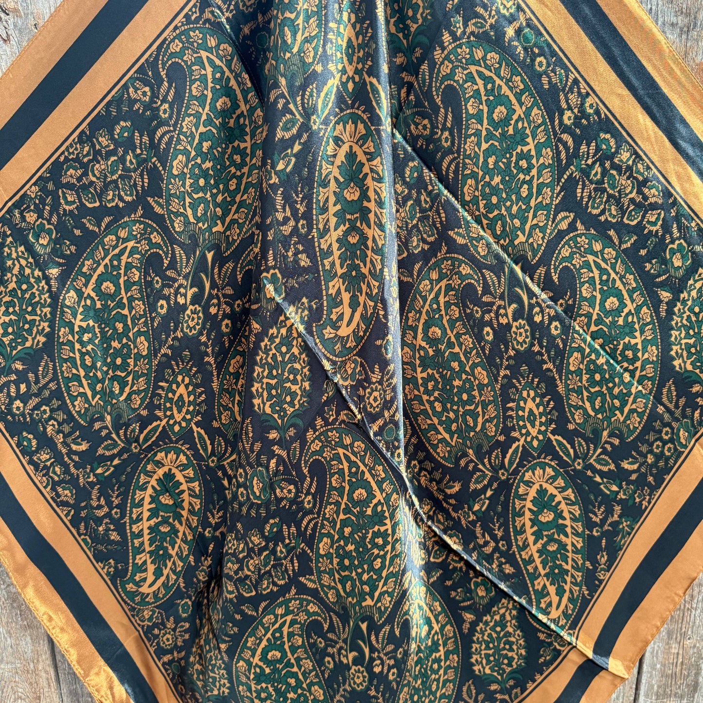 Rodeo Drive - 35X35" Green and Tan Floral Wild Rag / Scarf WR406