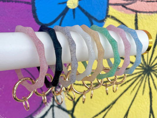 Briano Wholesale - Silicone Glitter Keychain: Red