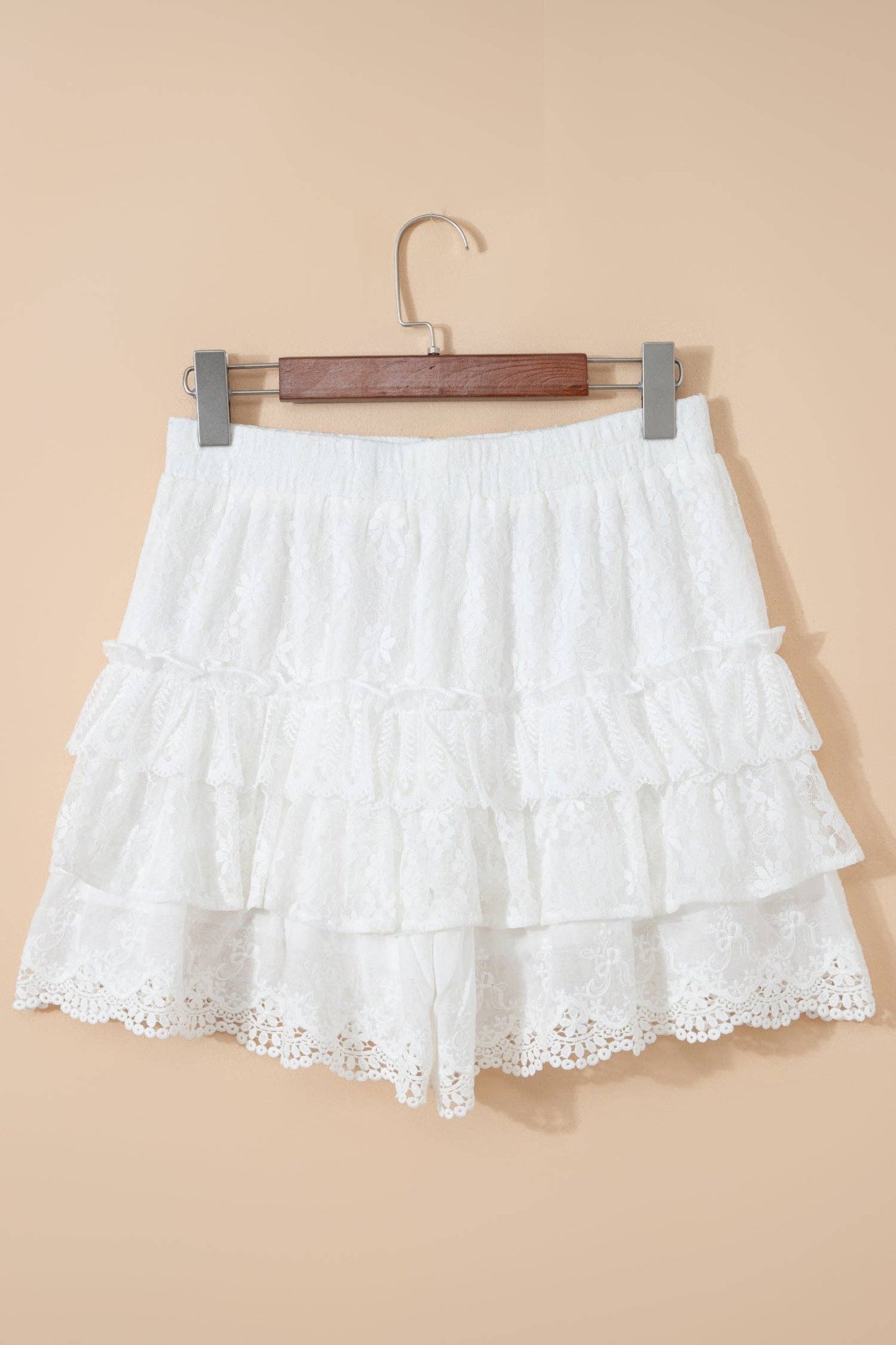 PRETTY BASH - Lace Ruffle Tiered Drawstring Waist Shorts: White / L