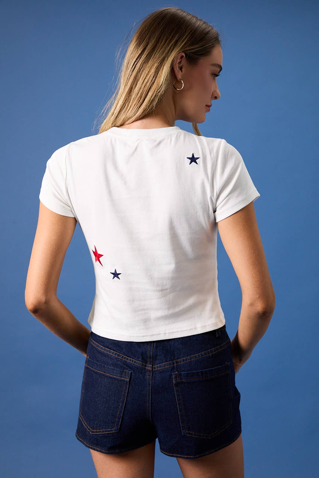 Sunday Edition - CREW NECK SHORT SLEEVE STAR EMBROIDERED BABY TEE: White / S