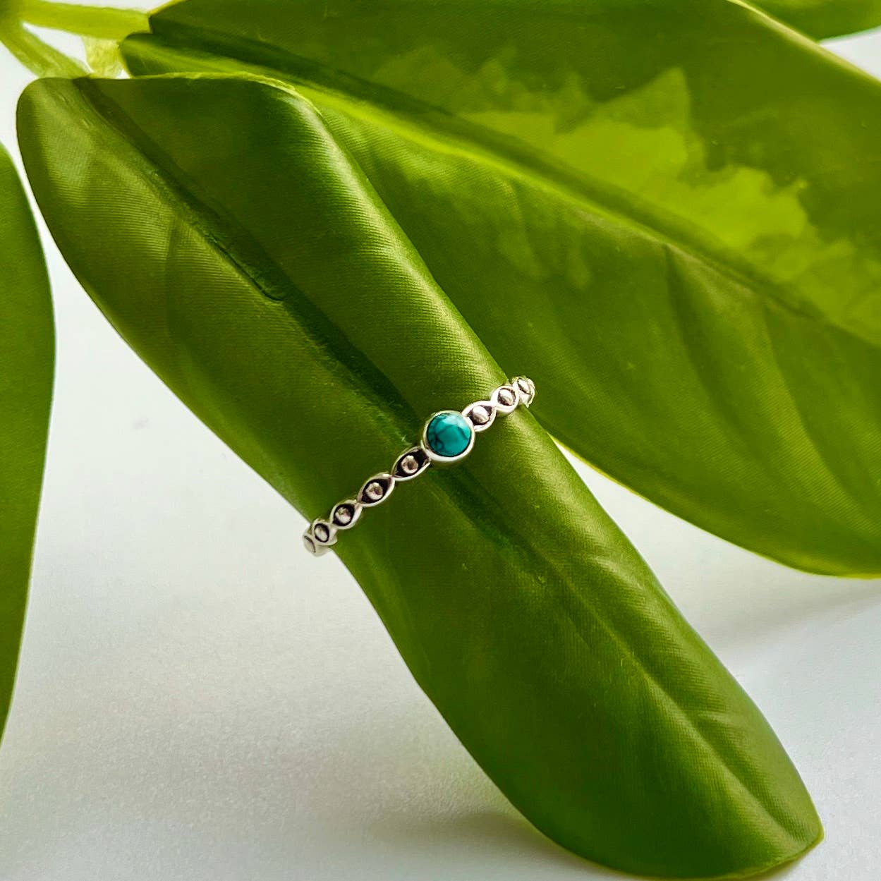 Baizaar - Decorated Silver Turquoise Band: 6