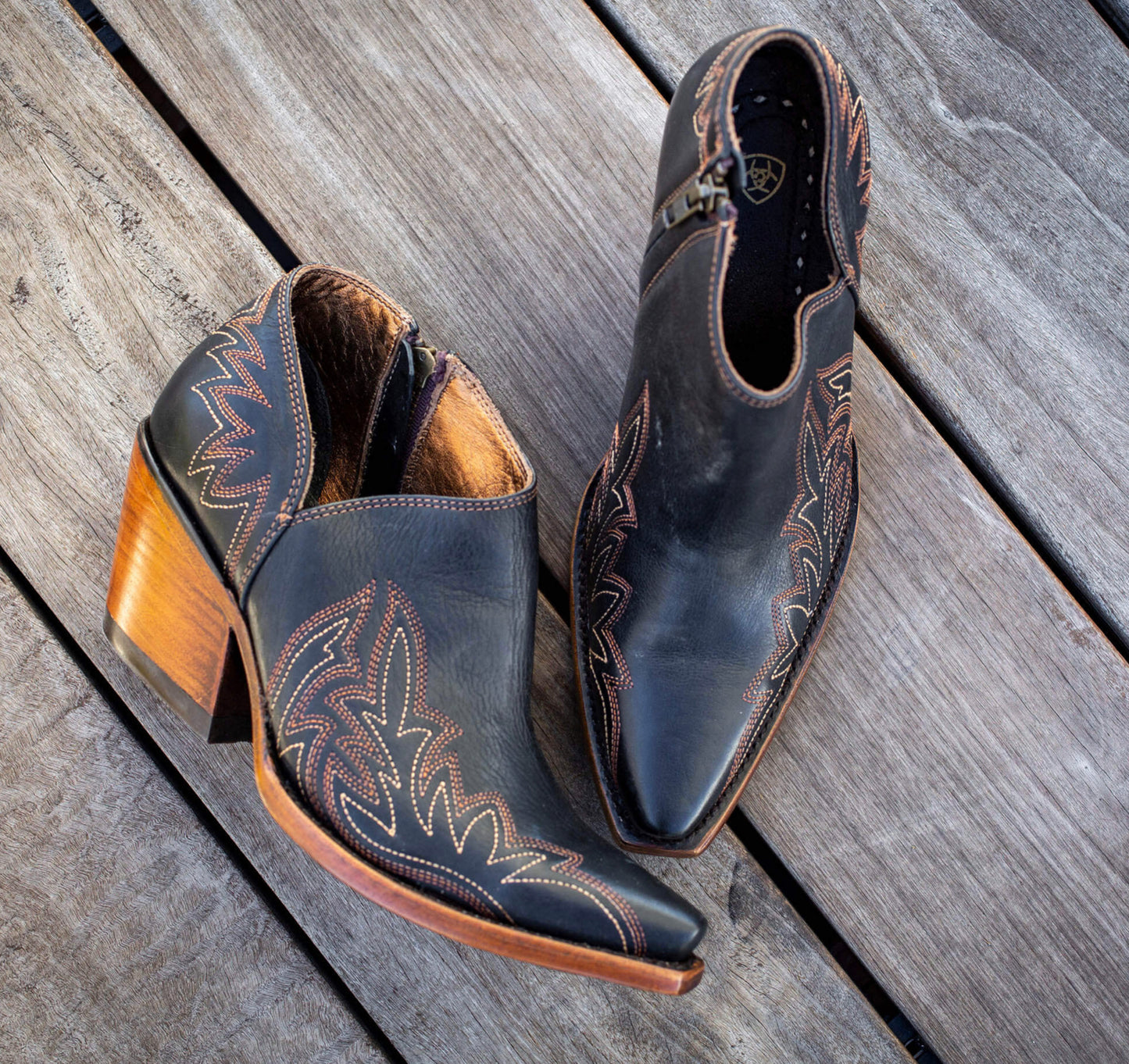 ARIAT WOMENS JOLENE CASH BLACK