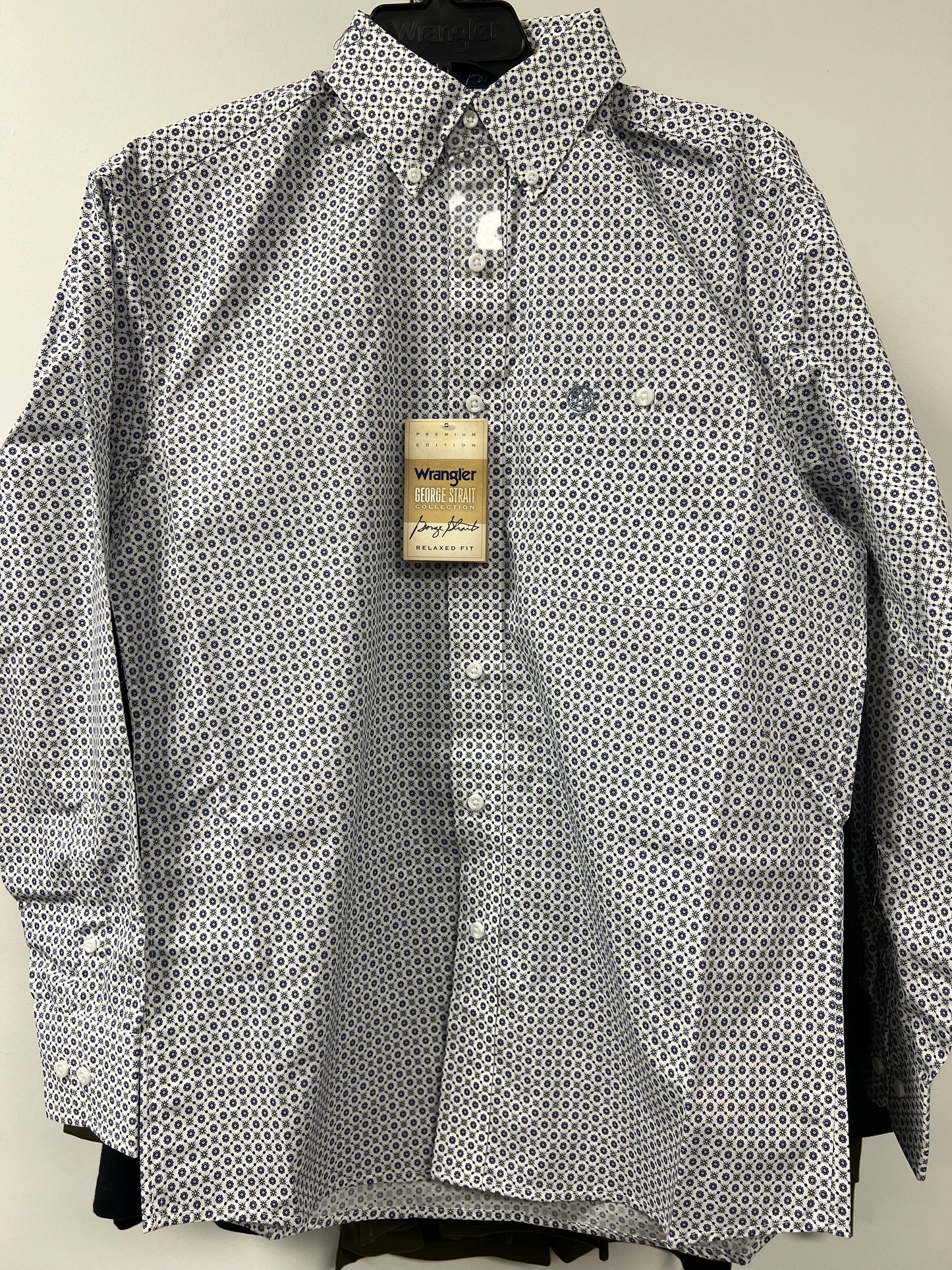 WRANGLER MENS GEORGE STRAIT COLLECTION LONG SLEEVE BUTTON DOWN