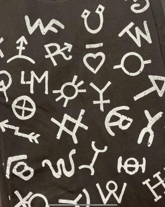 XOXO ART CO WHITE BRANDS ON BLACK TEE