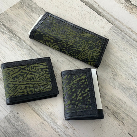 Twisted X Moss covered tree XWW