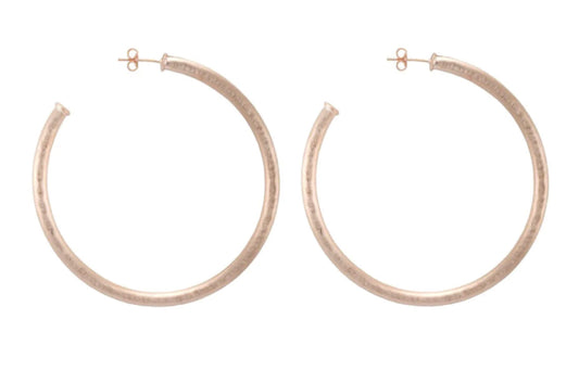 SHEILA FAJL HAMMERED EVERBODYS FAVORITE HOOP 2 1/2”